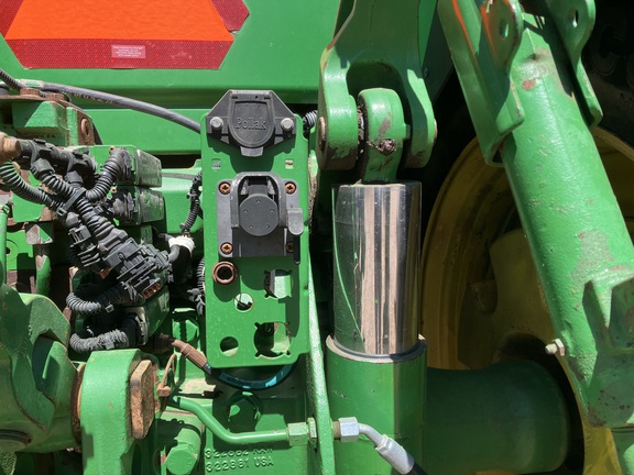 2011 John Deere 8360R Tractor