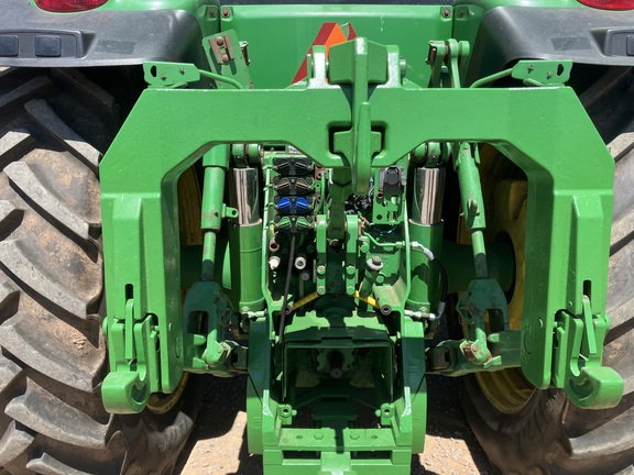 2011 John Deere 8360R Tractor