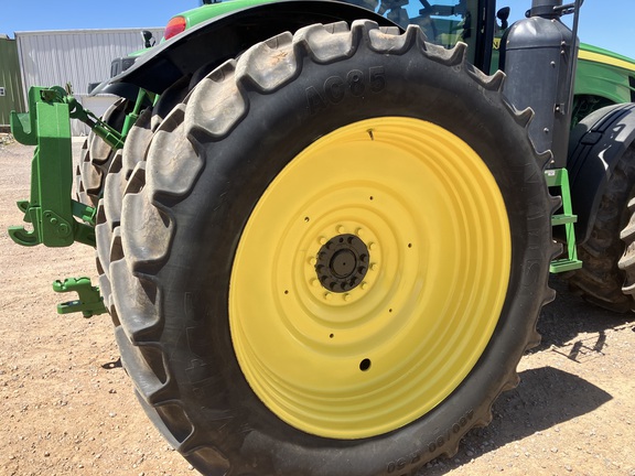 2011 John Deere 8360R Tractor