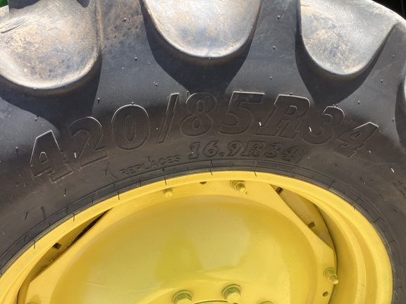 2011 John Deere 8360R Tractor