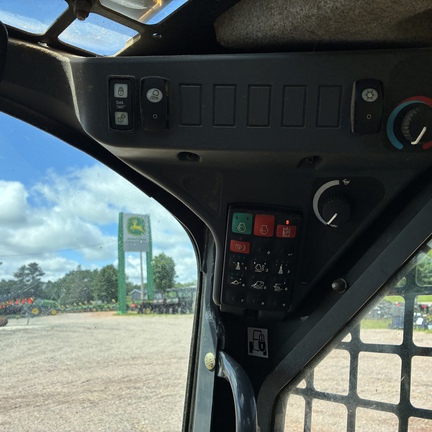 2023 John Deere 318G Skid Steer Loader
