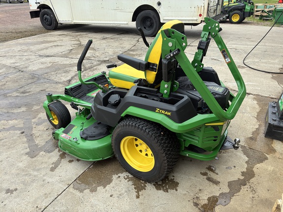 2023 John Deere Z545R Mower/Zero Turn