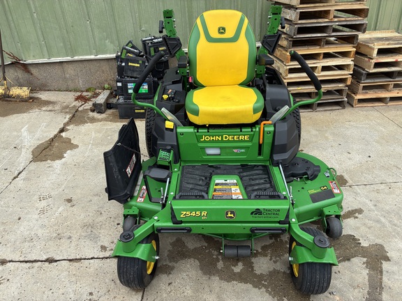 2023 John Deere Z545R Mower/Zero Turn