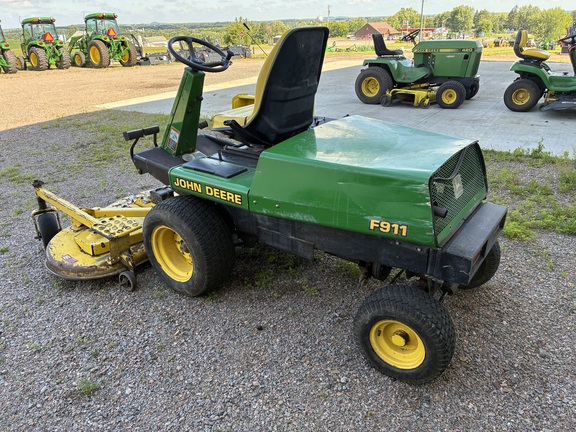 2000 John Deere F911 Mower/Front Deck