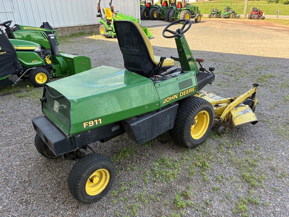 2000 John Deere F911 Mower/Front Deck