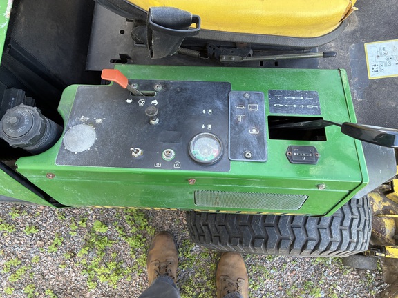 2000 John Deere F911 Mower/Front Deck