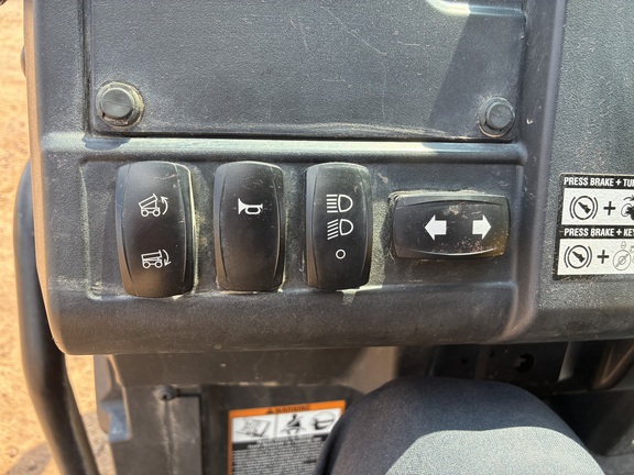2021 John Deere XUV 835M ATV