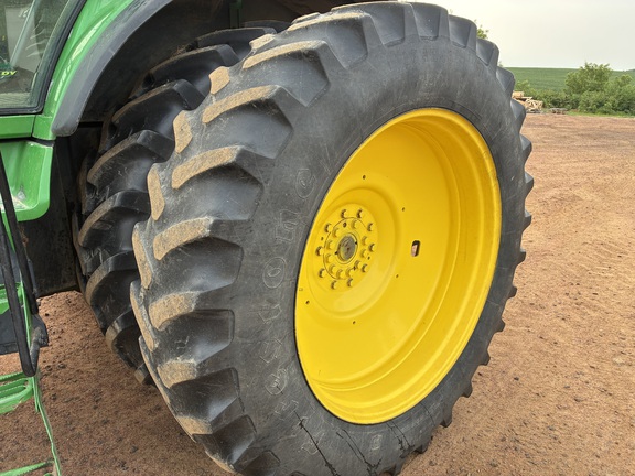 2005 John Deere 7920 Tractor