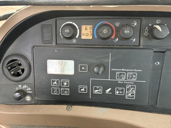 2005 John Deere 7920 Tractor