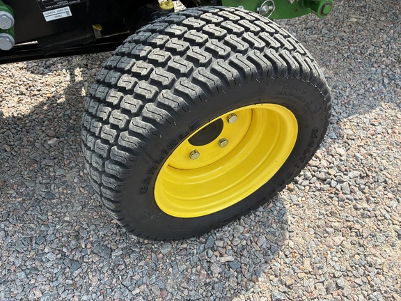 2023 John Deere 1025R Tractor Compact