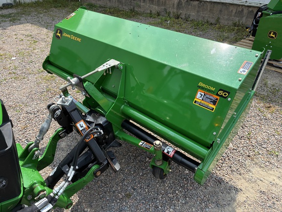2023 John Deere 1025R Tractor Compact