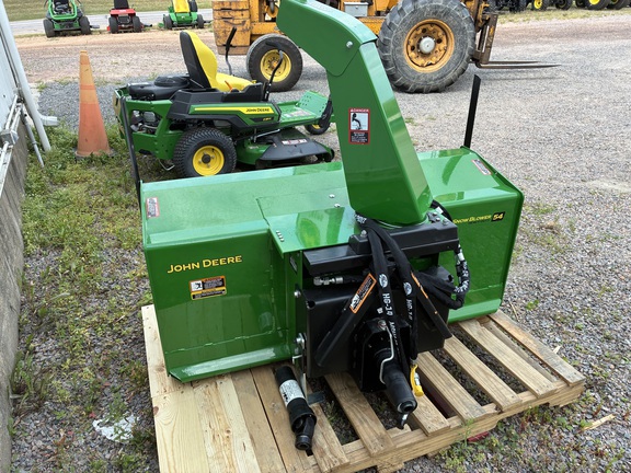 2023 John Deere 1025R Tractor Compact
