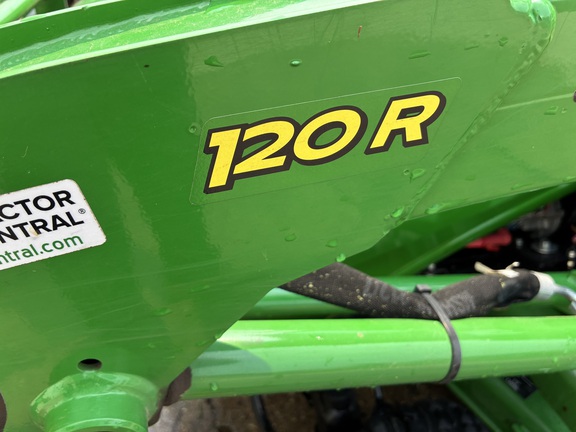 2024 John Deere 1025R Tractor Compact