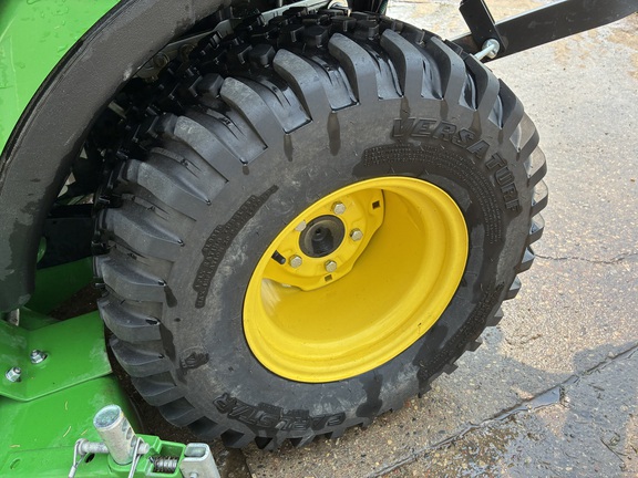 2024 John Deere 1025R Tractor Compact