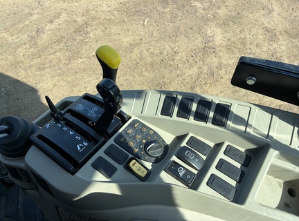 2025 John Deere 3039R Tractor Compact