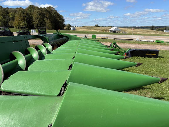 2013 John Deere 612C Header Corn Head