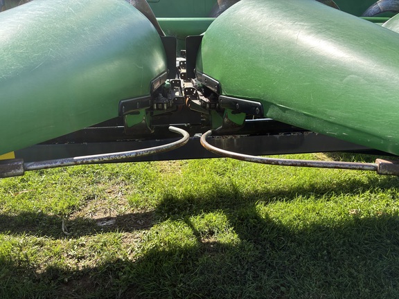 2013 John Deere 612C Header Corn Head