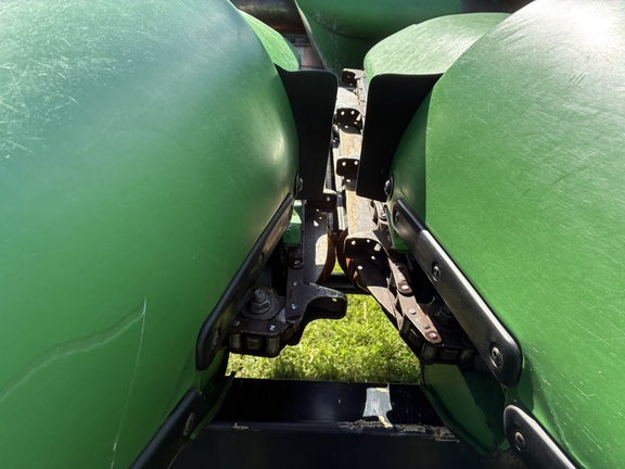 2013 John Deere 612C Header Corn Head