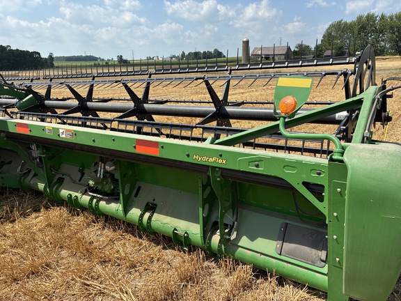 2013 John Deere 640FD Header Combine