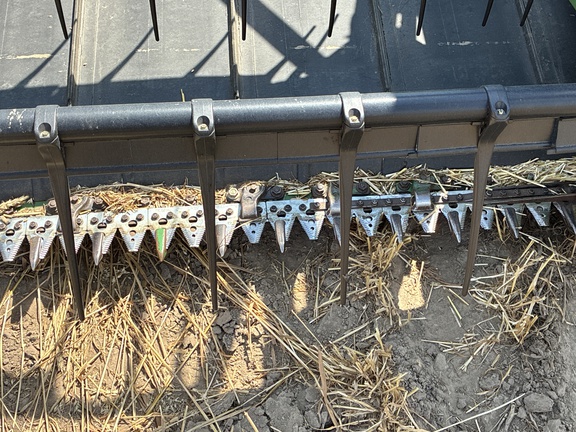 2013 John Deere 640FD Header Combine