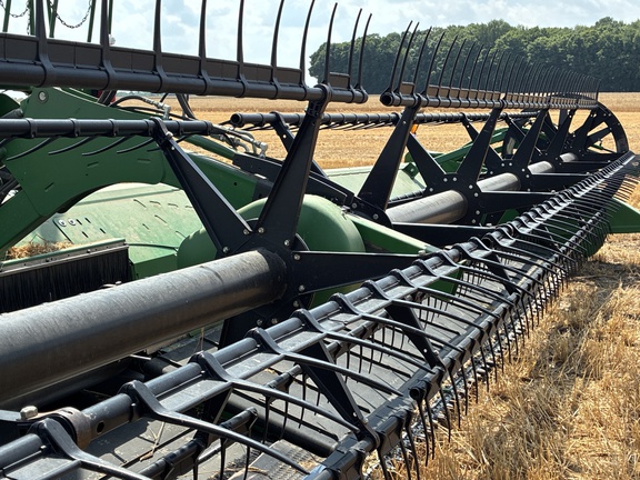 2013 John Deere 640FD Header Combine