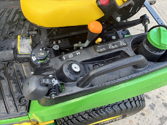 2020 John Deere 1025R Tractor Compact