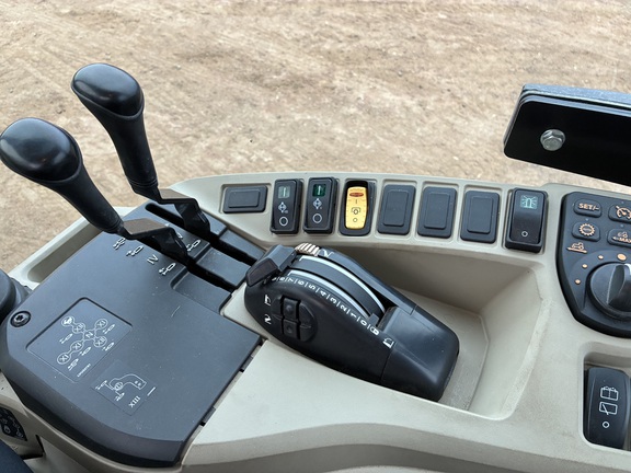 2023 John Deere 4066R Tractor Compact
