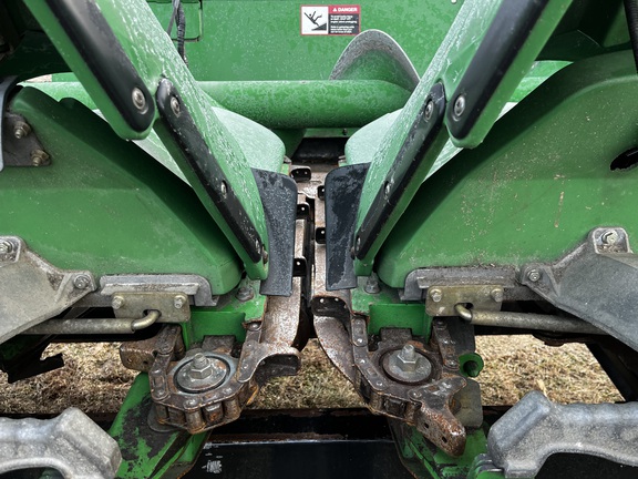 2008 John Deere 608C StalkMaster Header Corn Head
