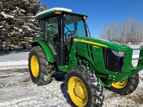 2023 John Deere 5100E Tractor