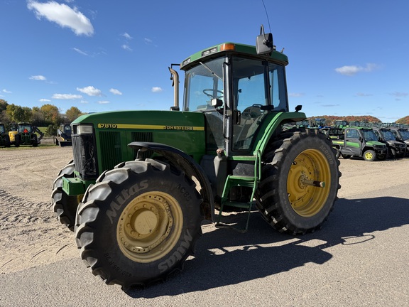 2000 John Deere 7810 Tractor
