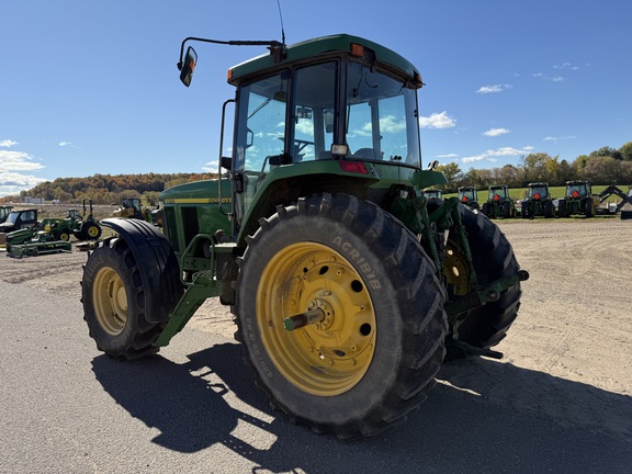 2000 John Deere 7810 Tractor