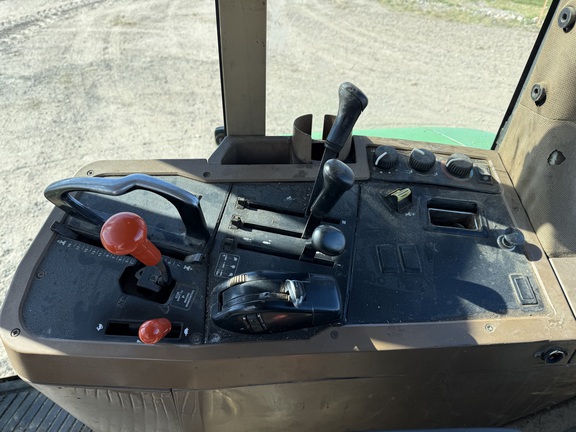 2000 John Deere 7810 Tractor