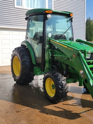 2017 John Deere 4066R Tractor Compact