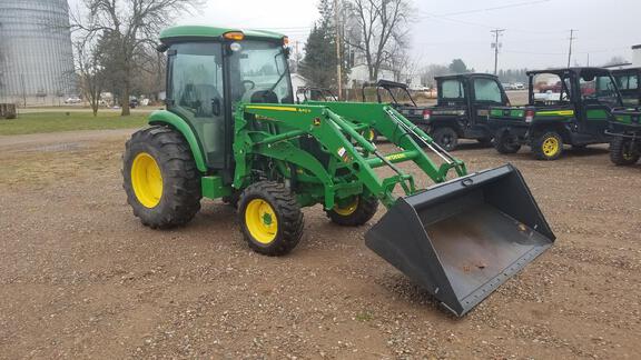 2017 John Deere 4066R Tractor Compact