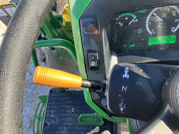 2024 John Deere 5075E Tractor