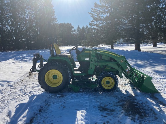 2015 John Deere 3039R Tractor Compact