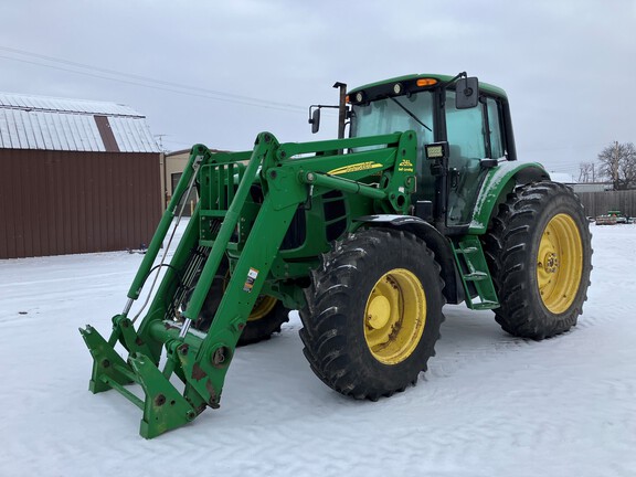 2008 John Deere 7330 Tractor