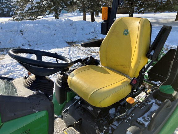 2021 John Deere 1025R Tractor Compact