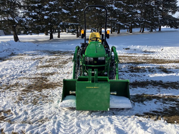 2021 John Deere 1025R Tractor Compact