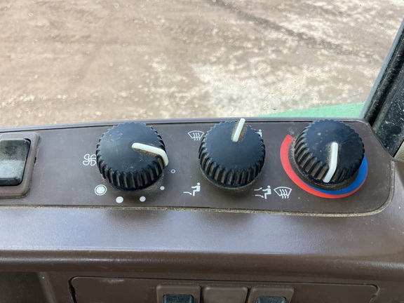 2004 John Deere 6420 Tractor