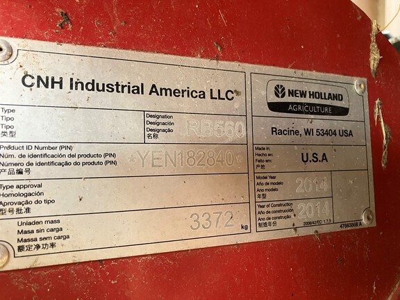 2014 New Holland Rollbelt 560 Baler/Round