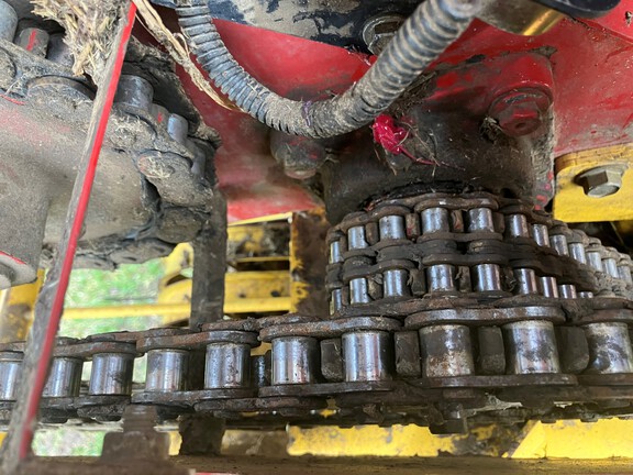 2014 New Holland Rollbelt 560 Baler/Round