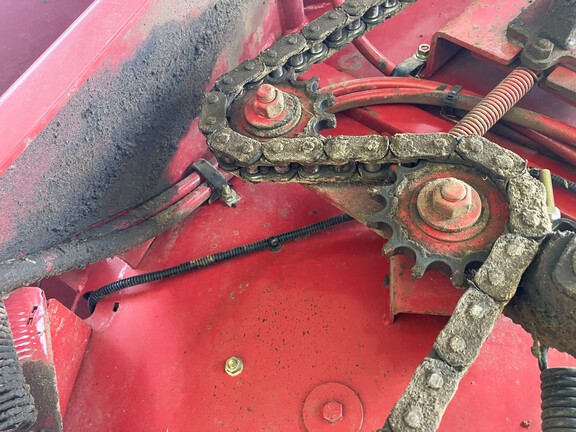 2014 New Holland Rollbelt 560 Baler/Round