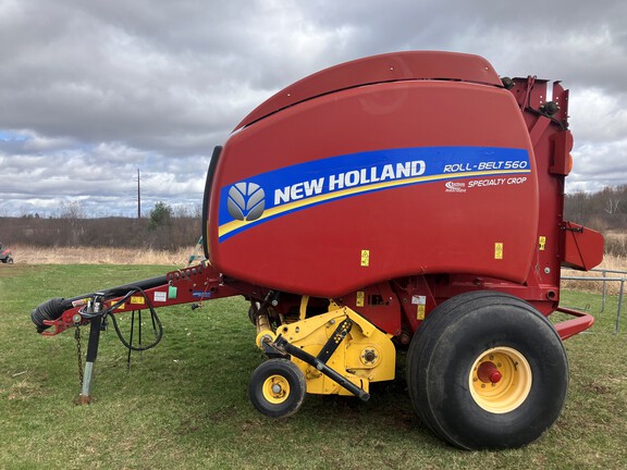 2014 New Holland Rollbelt 560 Baler/Round