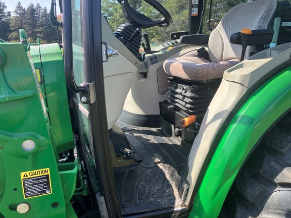 2019 John Deere 4066R Tractor Compact