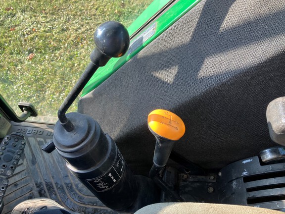 1999 John Deere 5210 Tractor