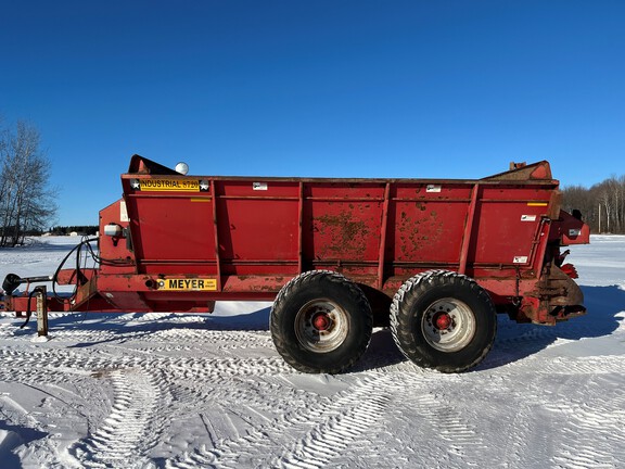 2015 Meyers 8720 Manure Spreader