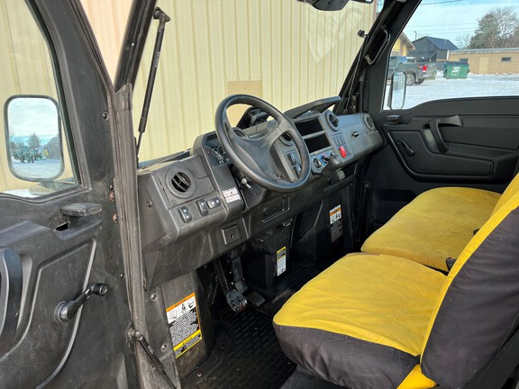 2022 John Deere 865M ATV