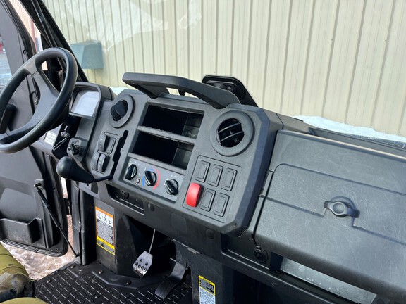 2022 John Deere 865M ATV