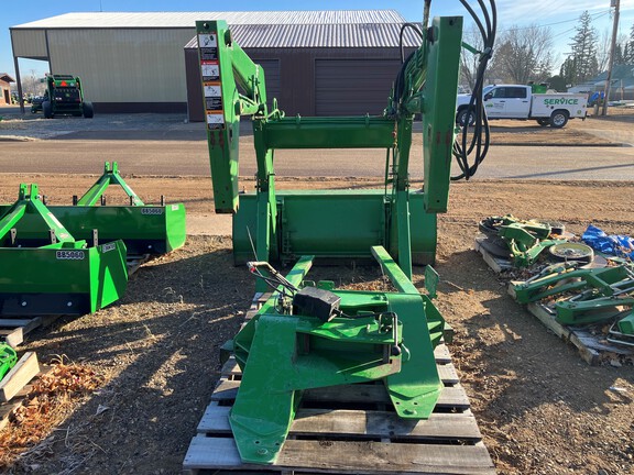 1997 John Deere 640 Loader